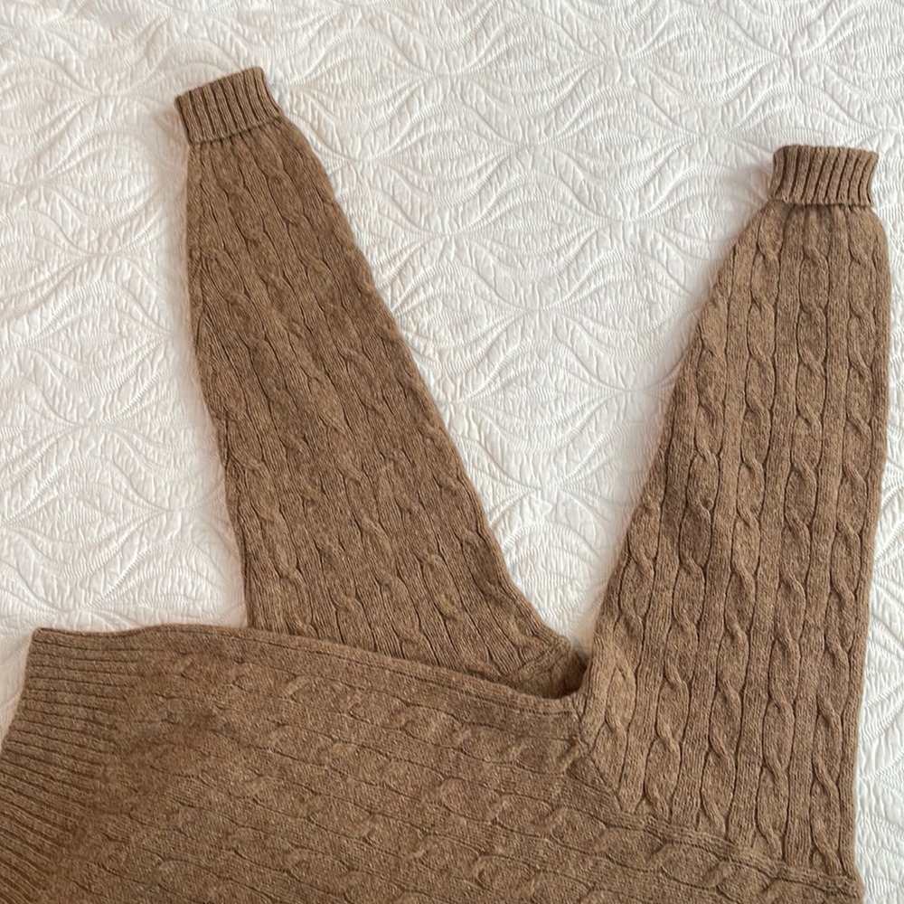 EUC XL Polo Ralph Lauren Wool tan cableknit  sweater. 70% Alpaca & 30% Wool. - Picture 4 of 7